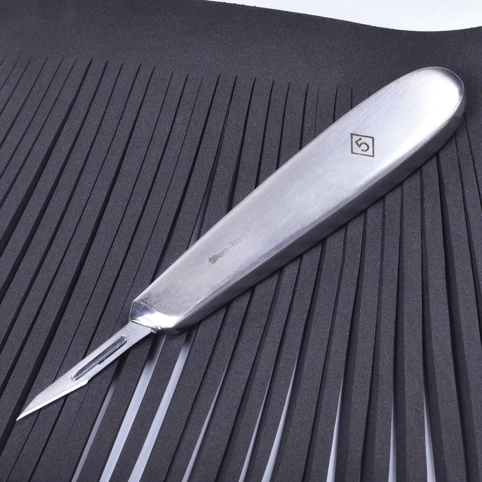 MicroMark MagiCut EVA Foam Scalpel Package
