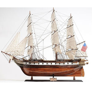 Édition exclusive USS Constellation, modèle entièrement assemblé