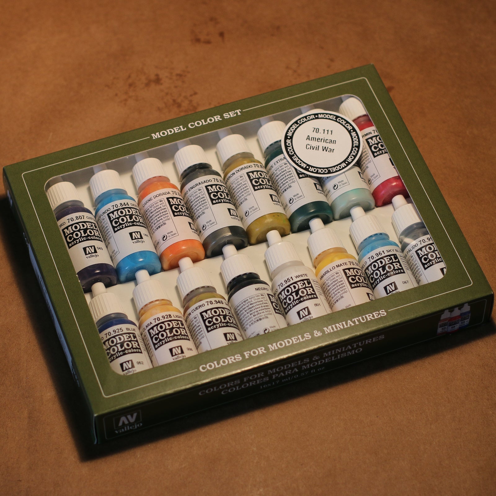 Acrylicos Vallejo American Civil War Model Color Paint Set, 1/2 fl. oz. bottles, 16 Colors