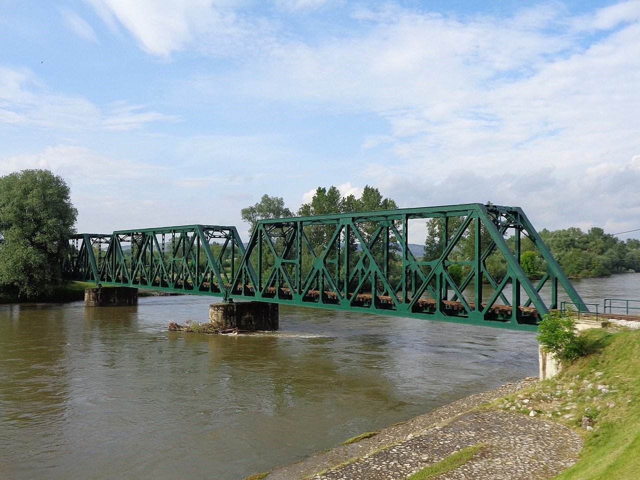 Bachmann Plasticville® Warren - Style Truss Bridge, N Scale
