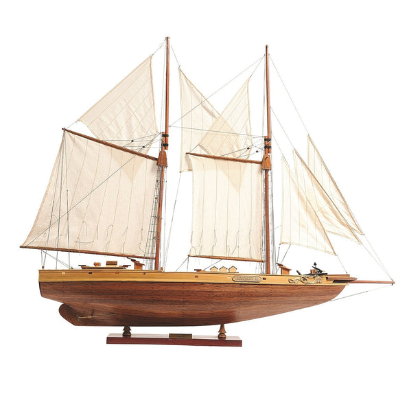 Pre-Built Model Ships | Fully Assembled Display Vessels | Micro-Mark
