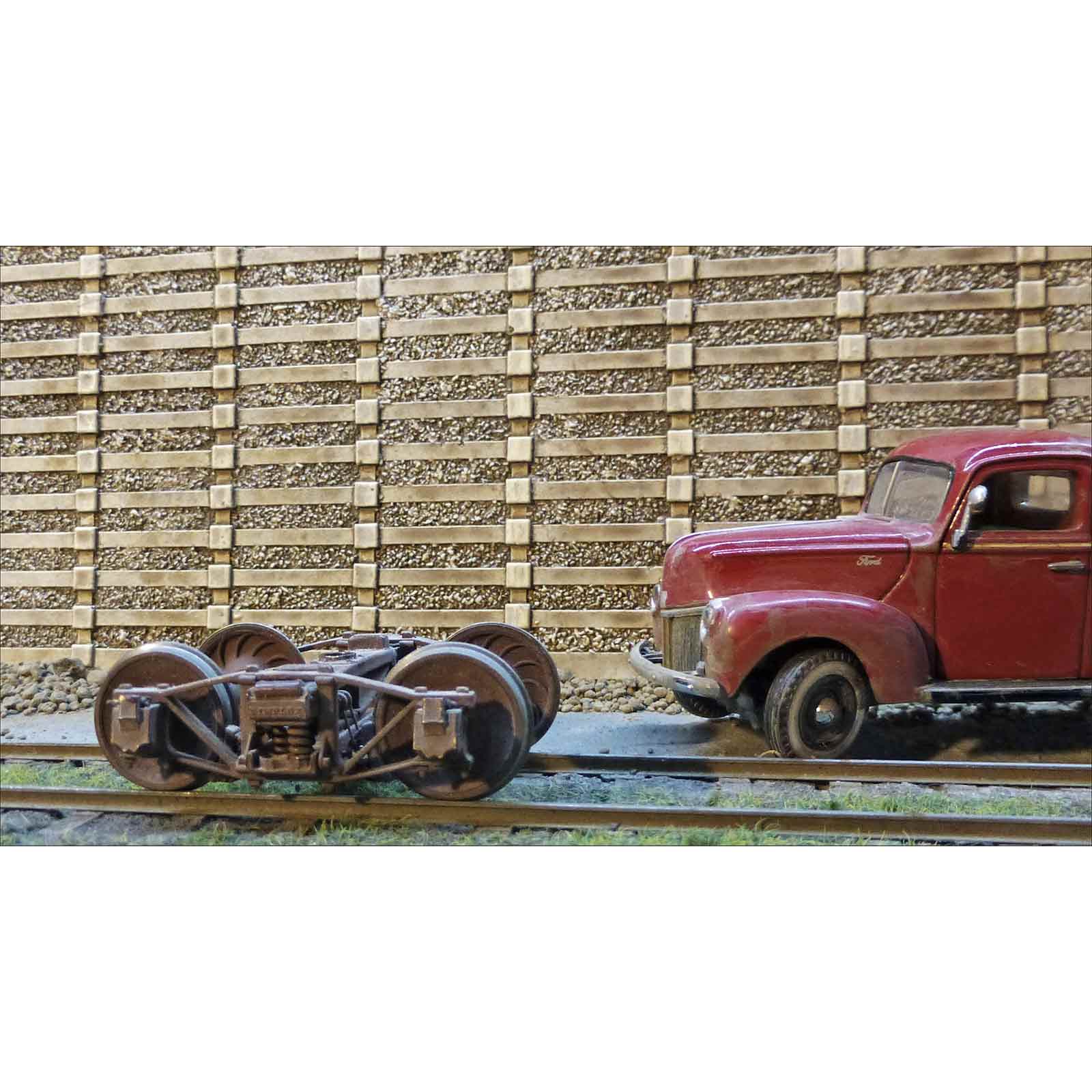 Chooch Flexible Concrete Cribbing Wall, Small with Peel & Stick Backing - HO & N Scale
