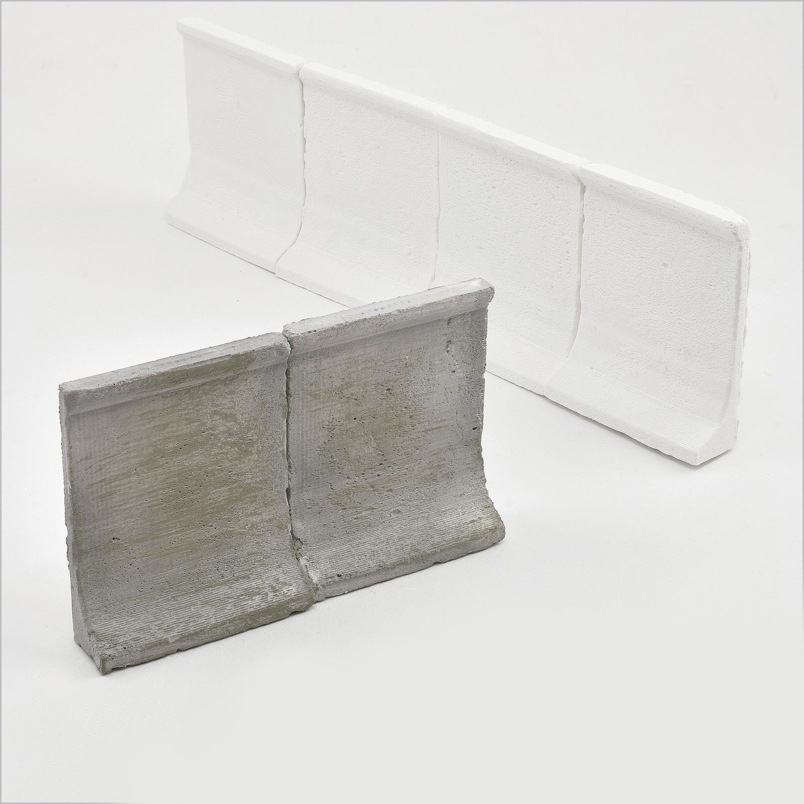 Concrete Retaining Walls 4 Pack, HO Scale, By Scientific