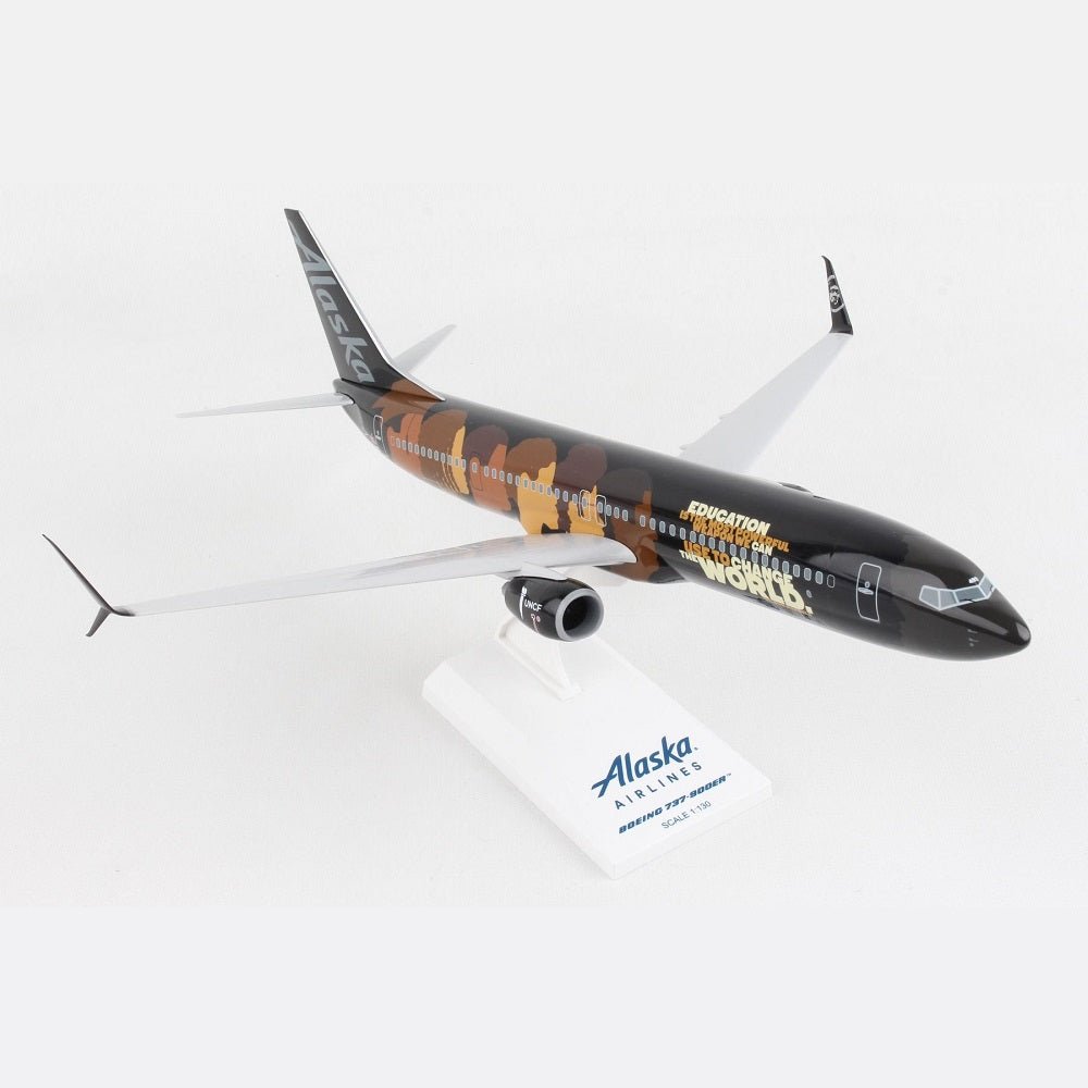 Daron® SKYMARKS Alaska Airlines "Our Commitment" 737/900, 1/130 Scale - Micro - Mark Scale Model Kits