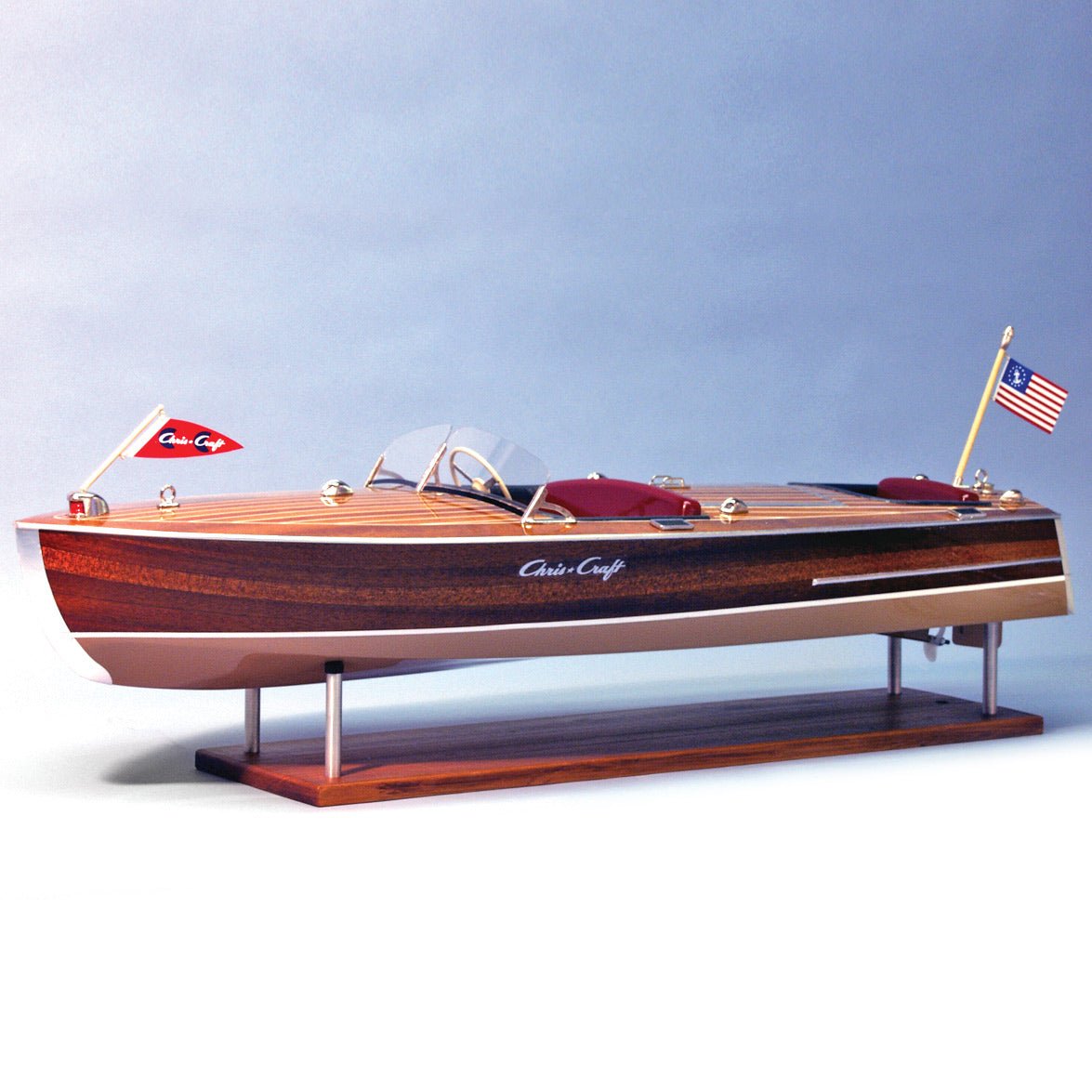 Dumas 1949 Runabout de course CHRIS-CRAFT® 19 pieds, échelle 1/8 ...