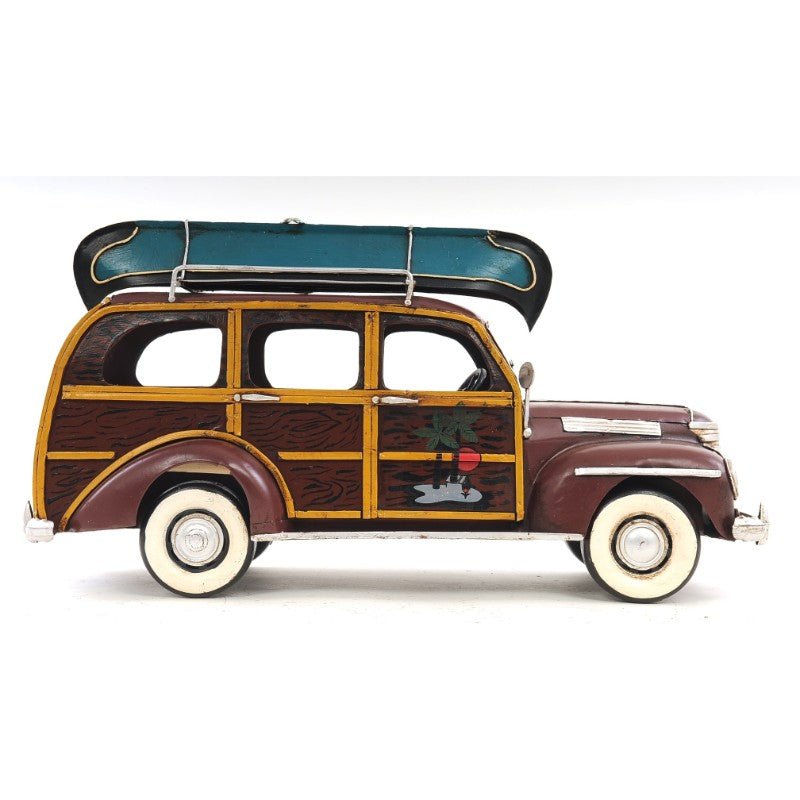 Old Modern Handicrafts 1947 Chevrolet Suburban w/Canoe - 1/14 Scale