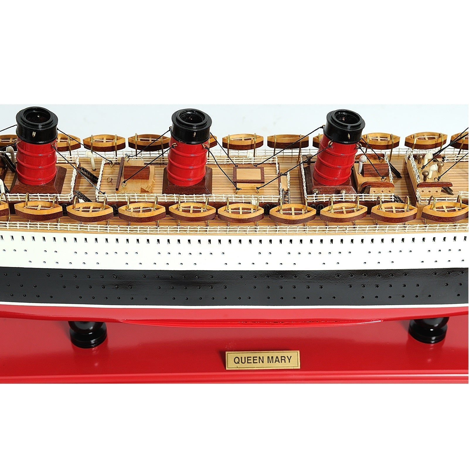 Queen Mary Large, Fully Assembled - Micro - Mark Pre - Built