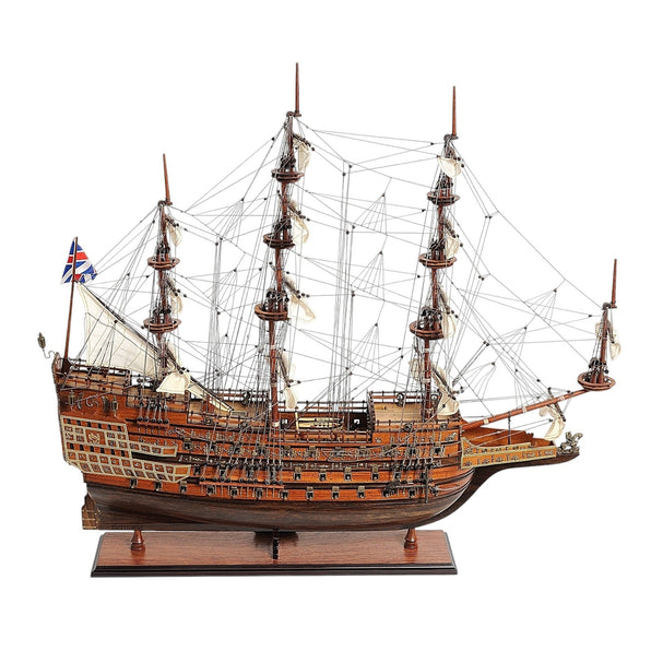 Pre-Built Model Ships | Fully Assembled Display Vessels | Micro-Mark
