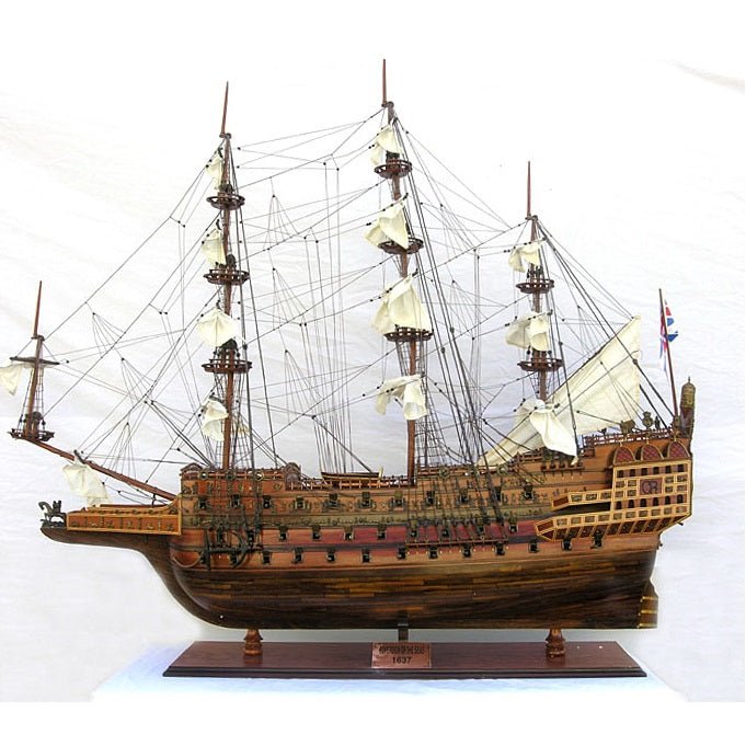 Sovereign of the Seas Monumental, Fully Assembled