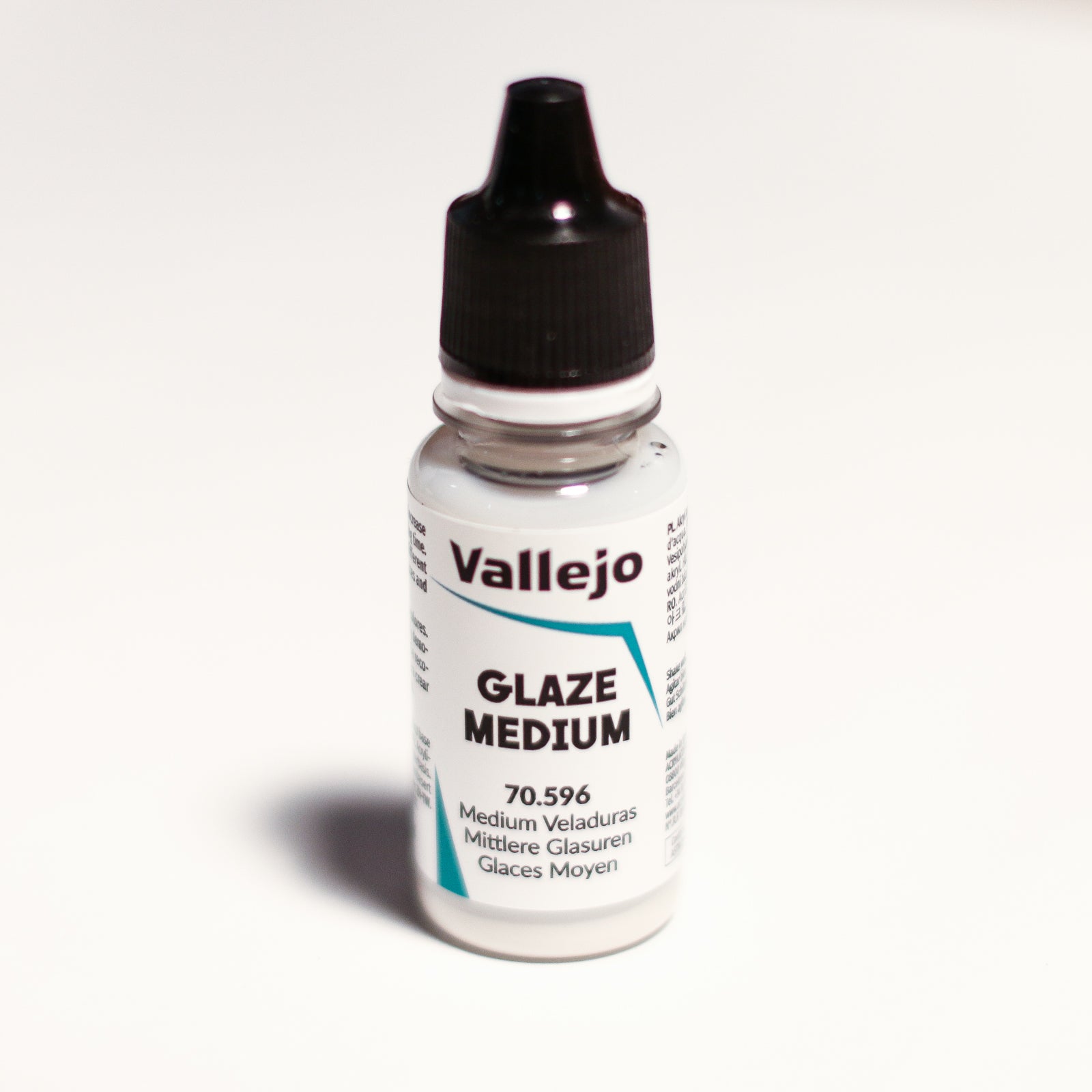 Vallejo Model Color Acrylic Paint Glaze Medium 17ml