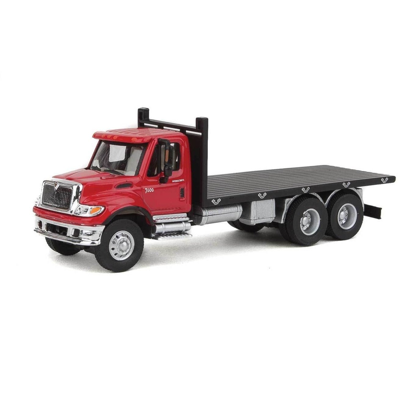 Walthers SceneMaster™ International® 7600 Flatbed Truck, HO Scale