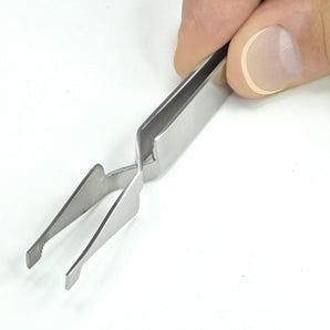 Wide Gripping Reverse Angled Tweezer